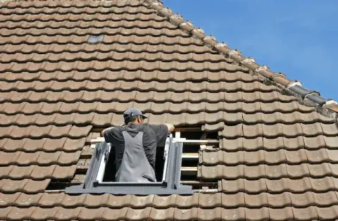 Pose de velux - Lagarde-Marc-la-Tour 